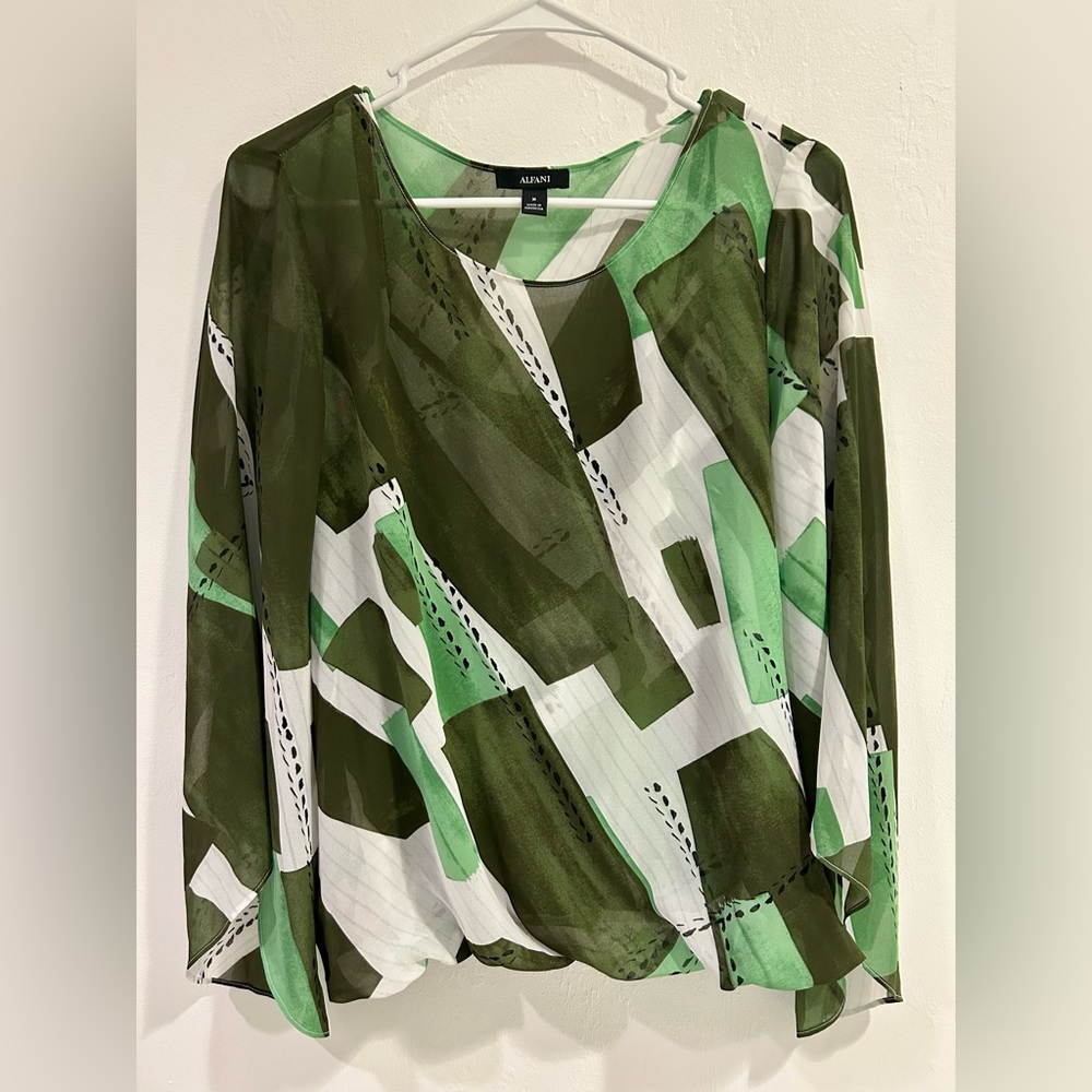 Alfani Green and White Abstract Sheer Long Sleeve Lined Blouse